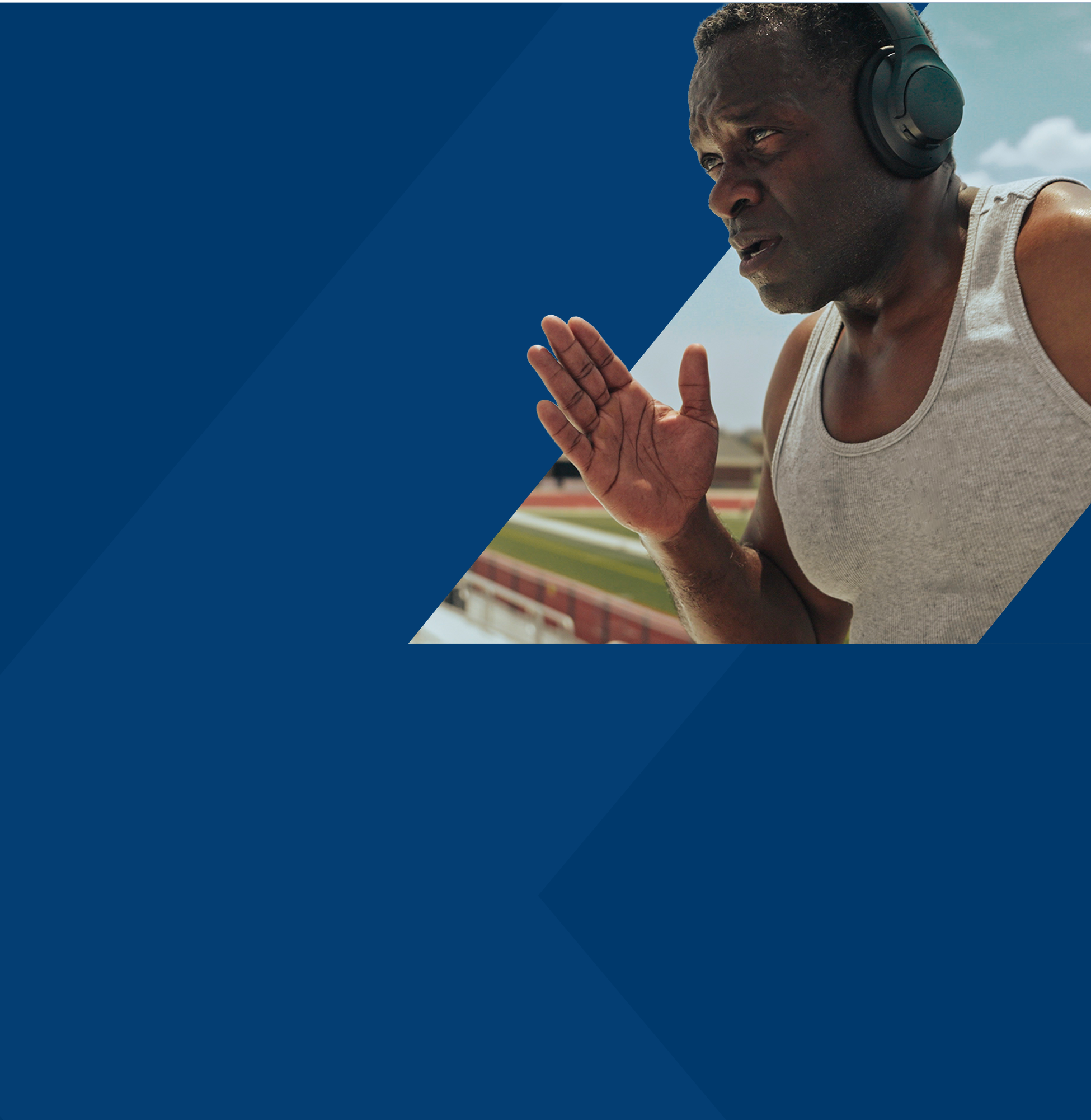 Paul, a PYLARIFY patient, running outside with headphones on